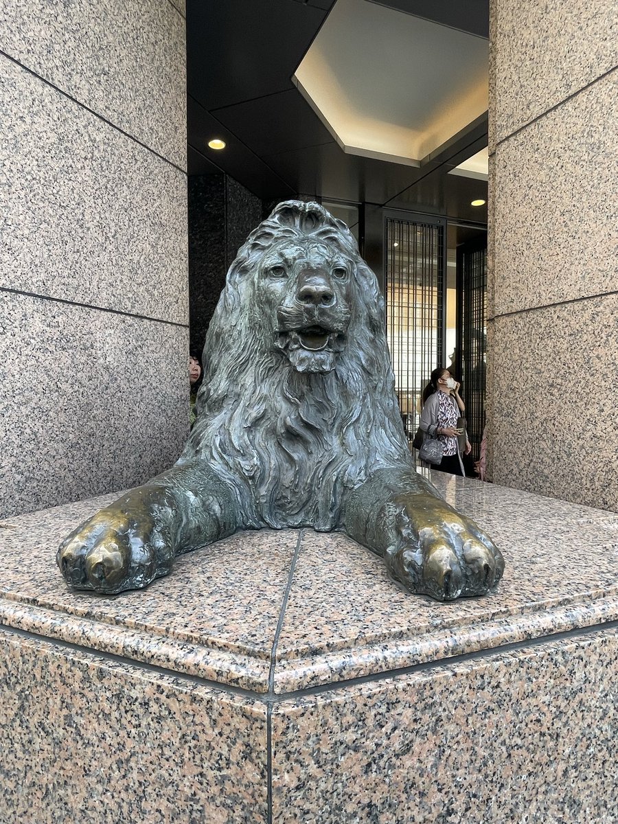 おはようございます！
銀座三越前におります✨