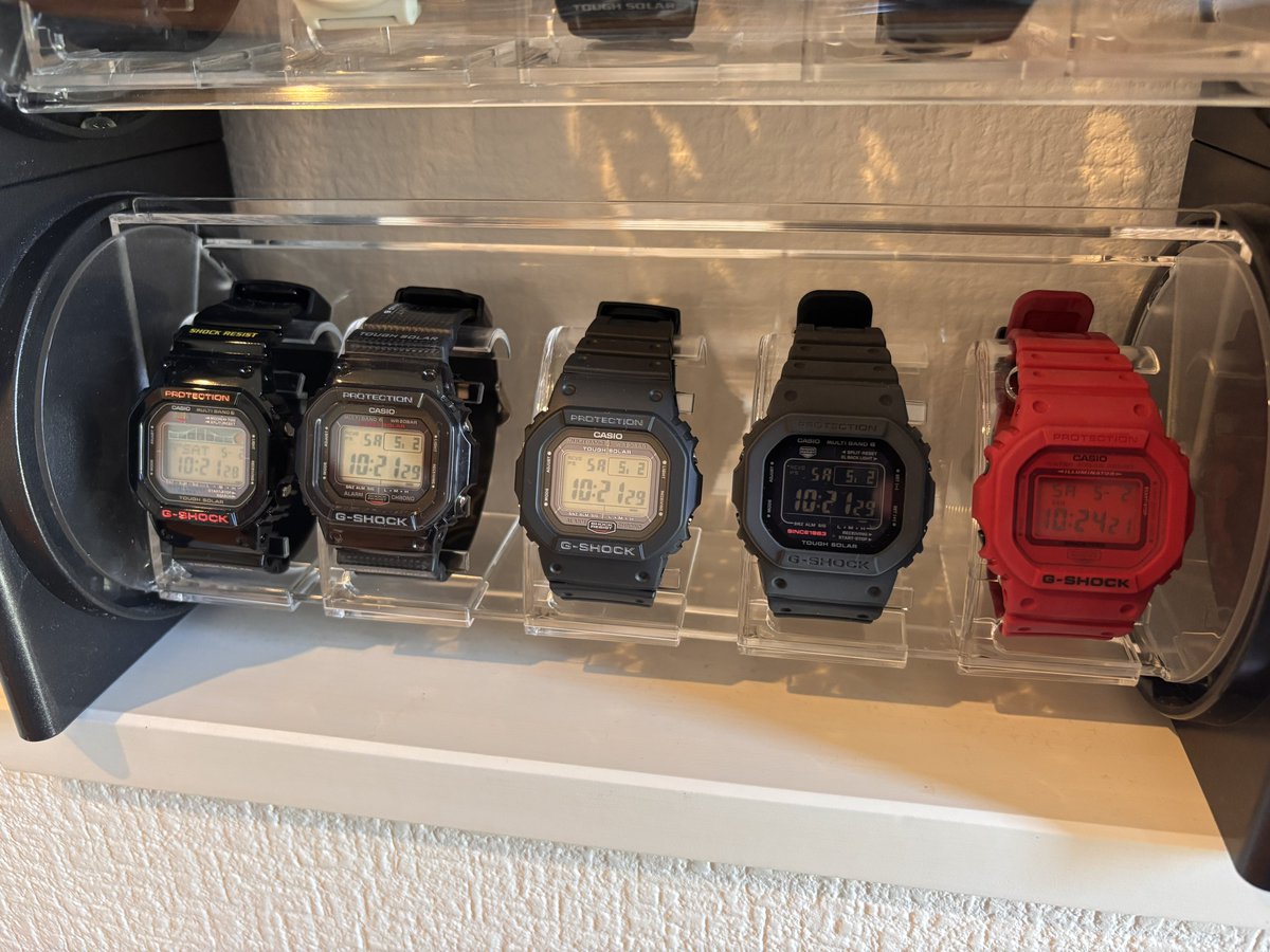 f_san_eagle's tweet image. クォーツだけ時間合ってないのが気になる人←

#GSHOCK