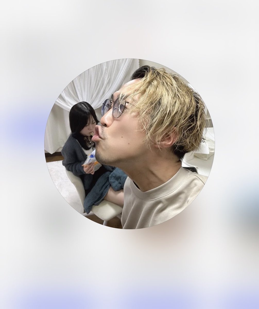 子安 tweet media