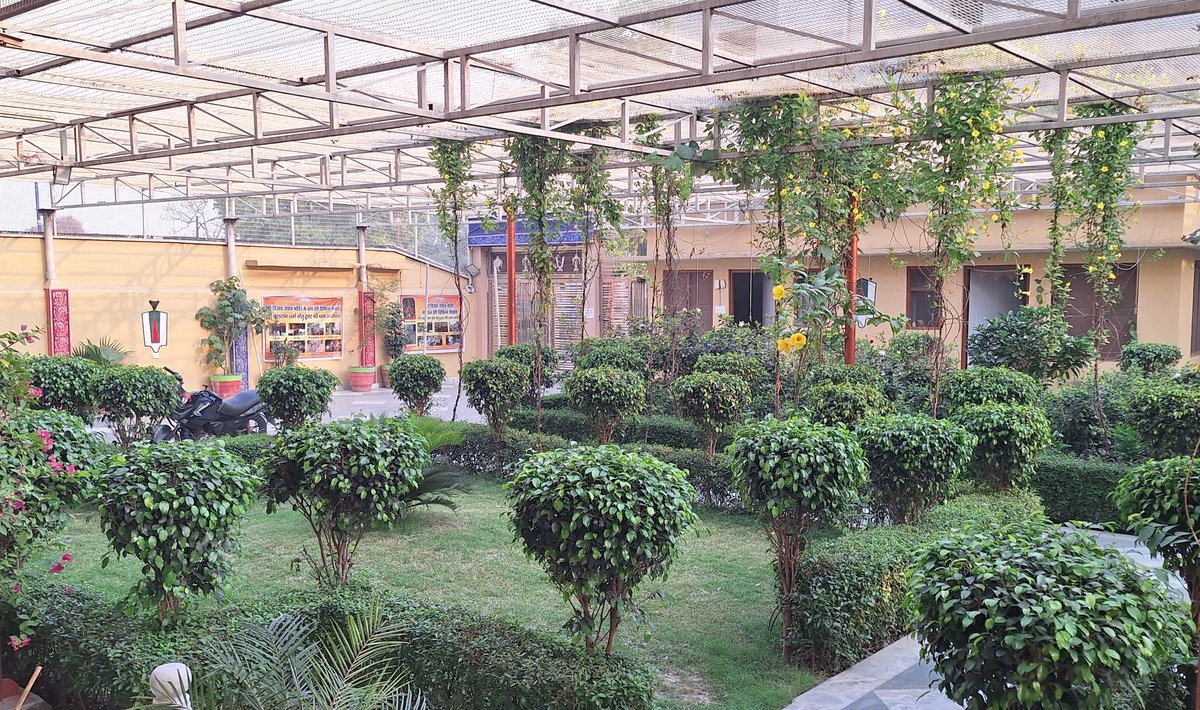 NandiniVenkate3's tweet photo. At Ayodhya we stayed at SriRamanuja Padachaya, very near Ram Lalla.
The manager helped us get passes for mangal aarthi which is at 4 am.
Set the alarm at 2.30 am and at 3.30am got dropped at the entrance of the most beautiful temple on Earth.
No wheel chair at that time. Hence, ran all the way (more than 10000 steps) and found ourselves in front of the Royal Prince! Tears on seeing the Young Boy standing alone in the huge garbagriha with just 2 priests fanning Him.
Thanks a million for all those who strived in installing Him in His birthplace, Ayodhya.
He is the Heart Beat of every Bharatiya.
#JaiShriRam
#Ayodhya
@narendramodi
@myogiadityanath