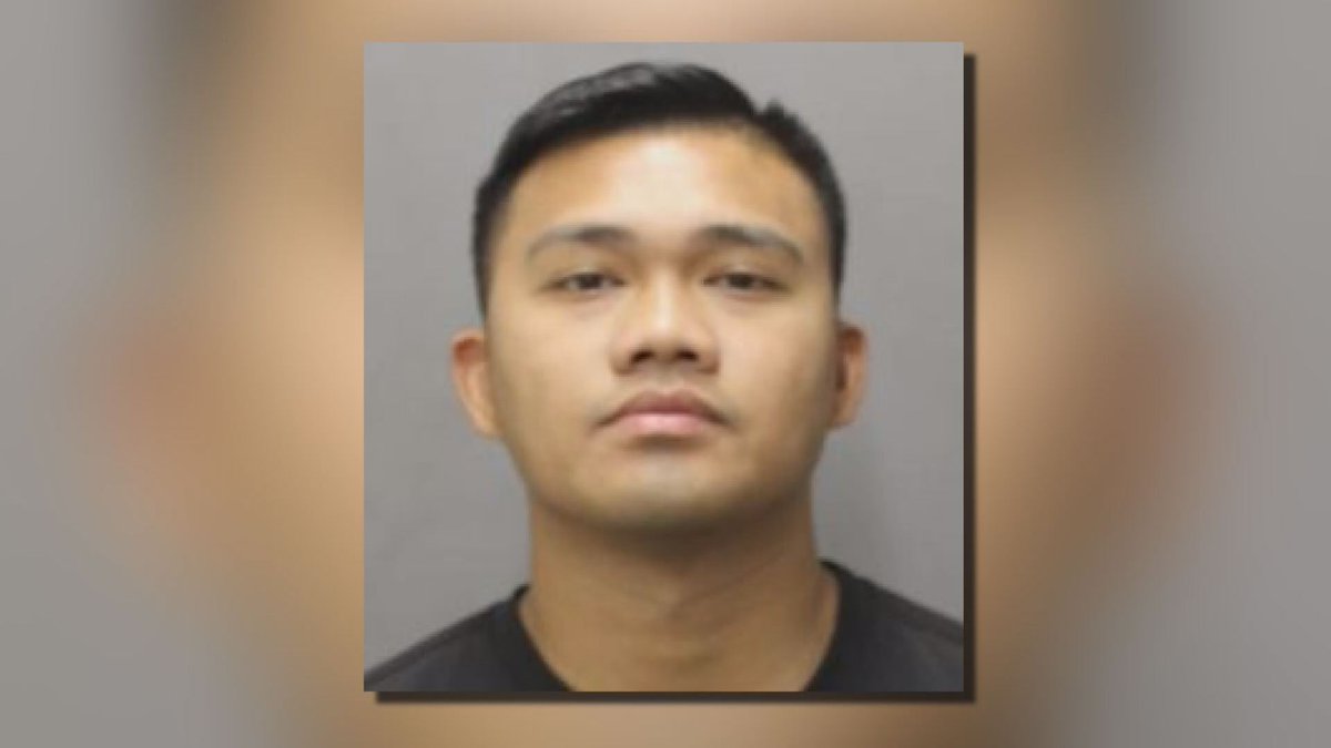 A Honolulu police officer has been indicted on multiple counts of sex ...