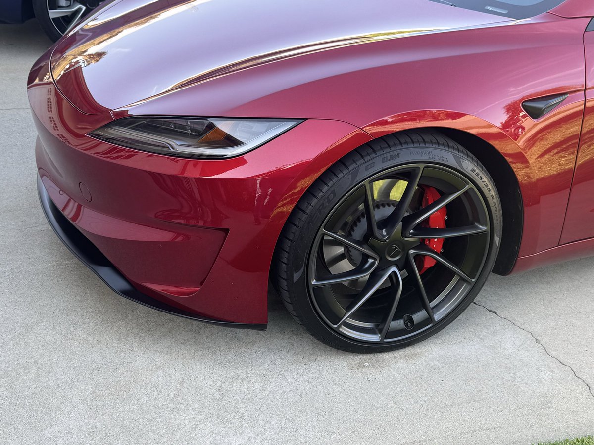 teslachoi테초이 tweet media