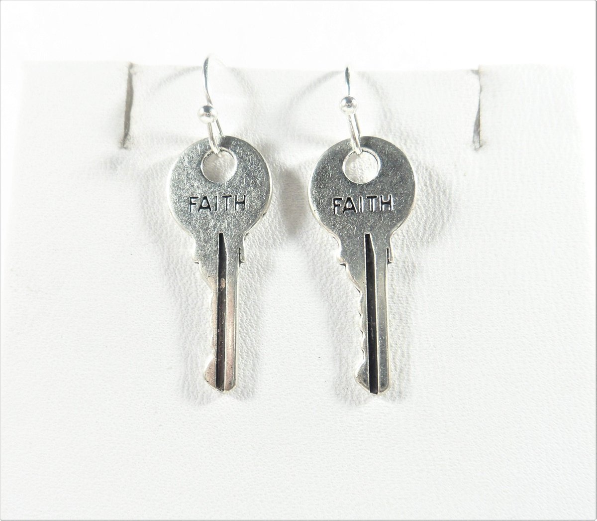valroseshowers's tweet image. Faith Key Charm Earrings: Christian Silver Jewelry tuppu.net/5bbed708 #SantaFe #EtsySeller #EtsyShop #NewMexico #FaithJewelry