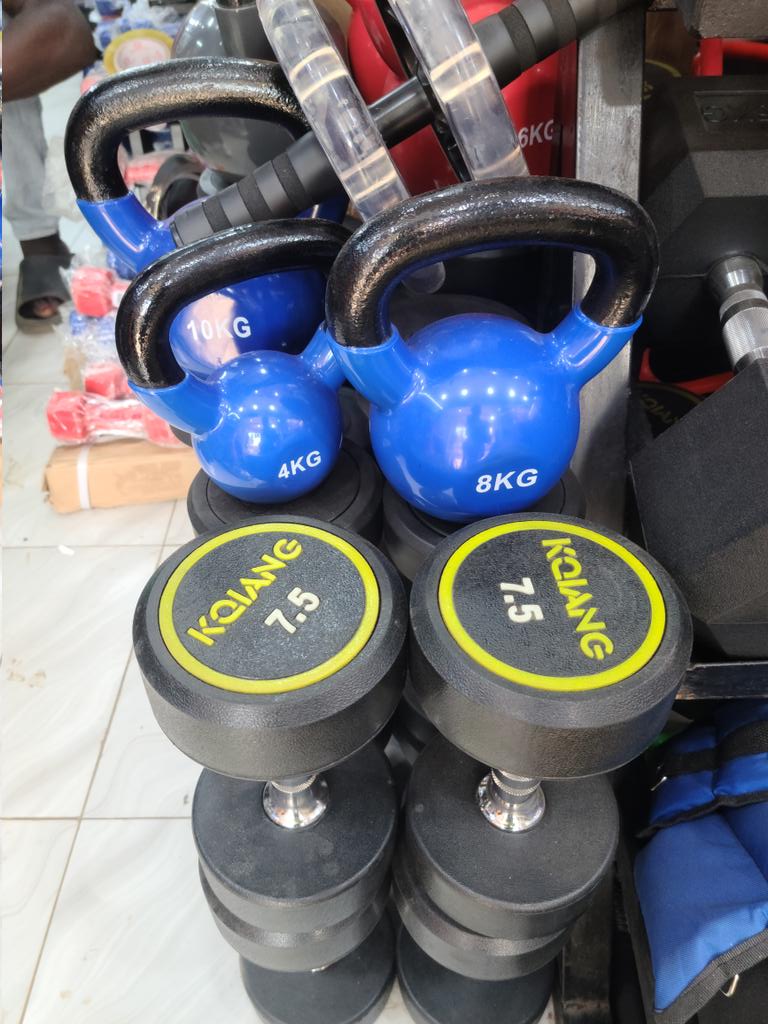 Marvelincc's tweet photo. I am here to get you the right equipments for your daily fitness exercise, E.g Dumbbells, Exercise bikes,kettle bells ,treadmills, etc. No fancy gym memberships, just set the equipments at your home space and start body exercises. . WhatsApp me 0743046241 💪 kindly Retweet 🙏 https://t.co/cv5QXfmIte