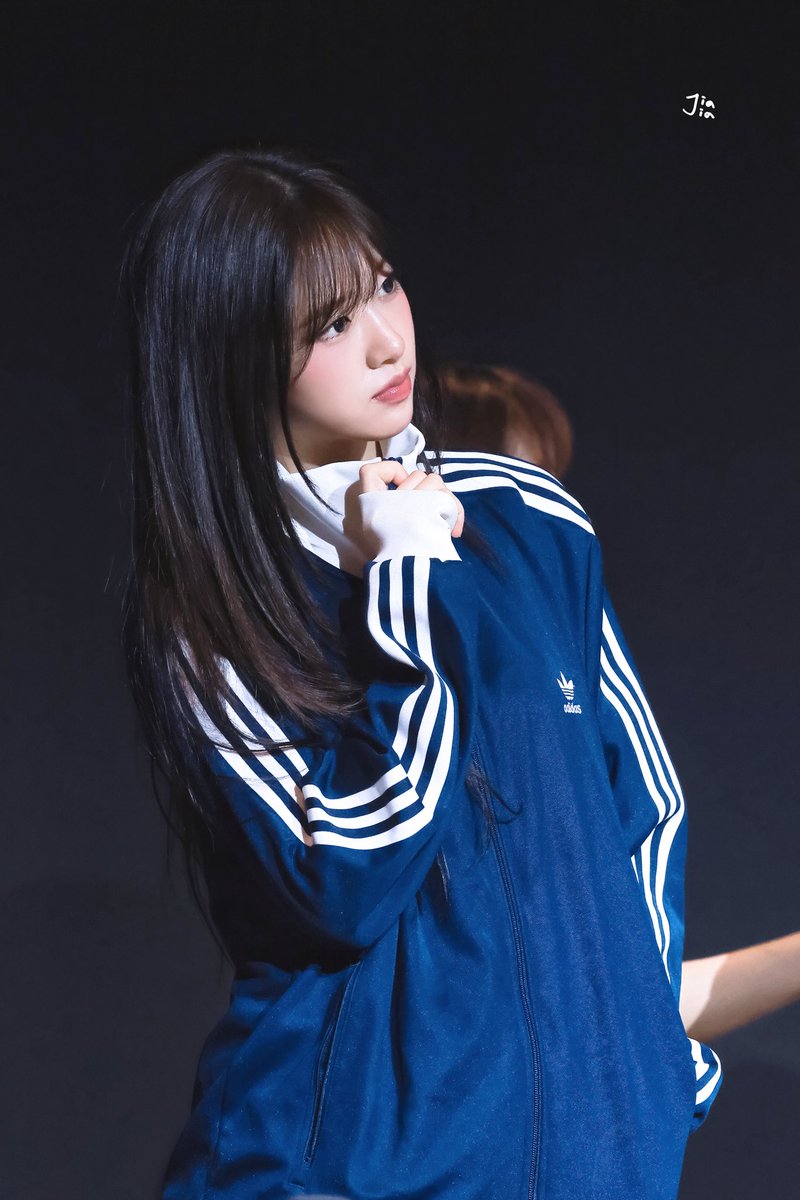 JIAJIA0102's tweet photo. 260502(2)
#아이브 #안유진 #IVE #ANYUJIN #YUJIN https://t.co/SEuzAN1U0y