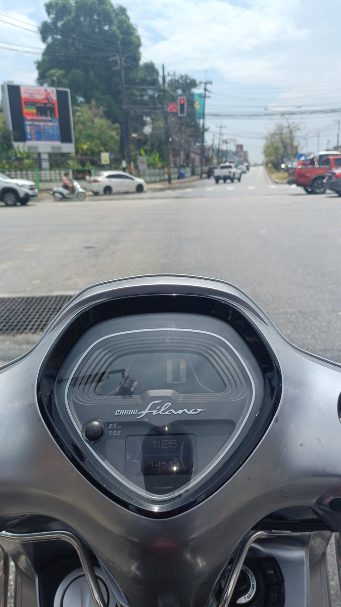 ดอ รอ อี มอ tweet media