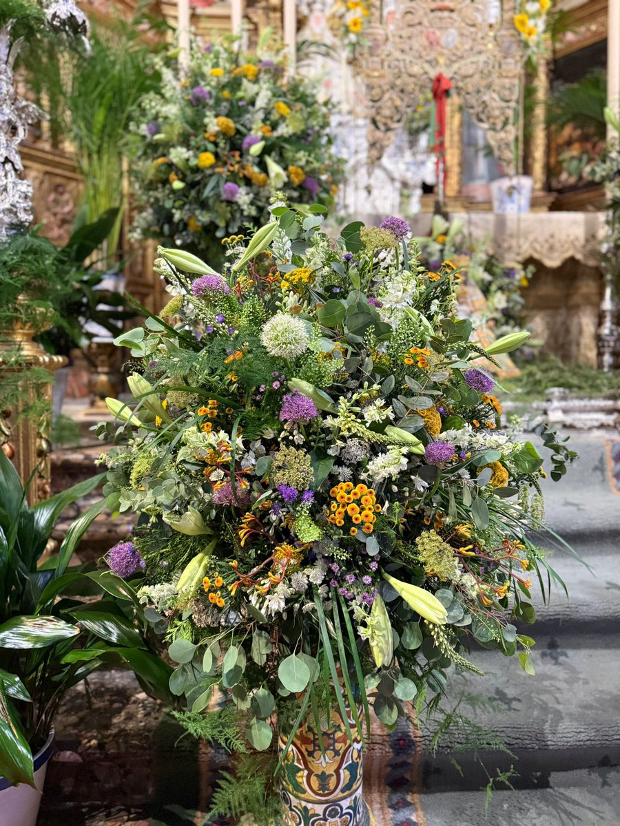 Grado Floristería tweet media
