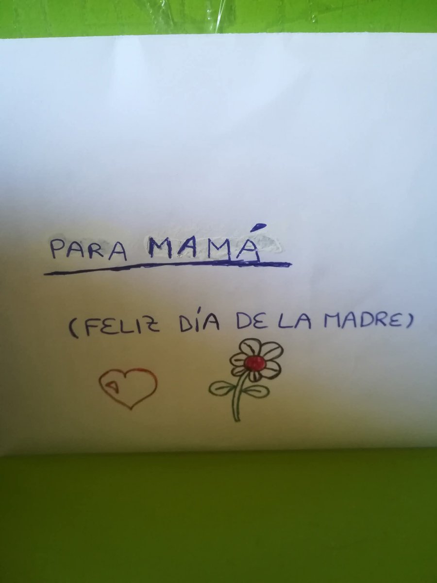 AlbertoRR1988's tweet photo. @marisa_cai, mañana es tu día mami https://t.co/BClejwkNea