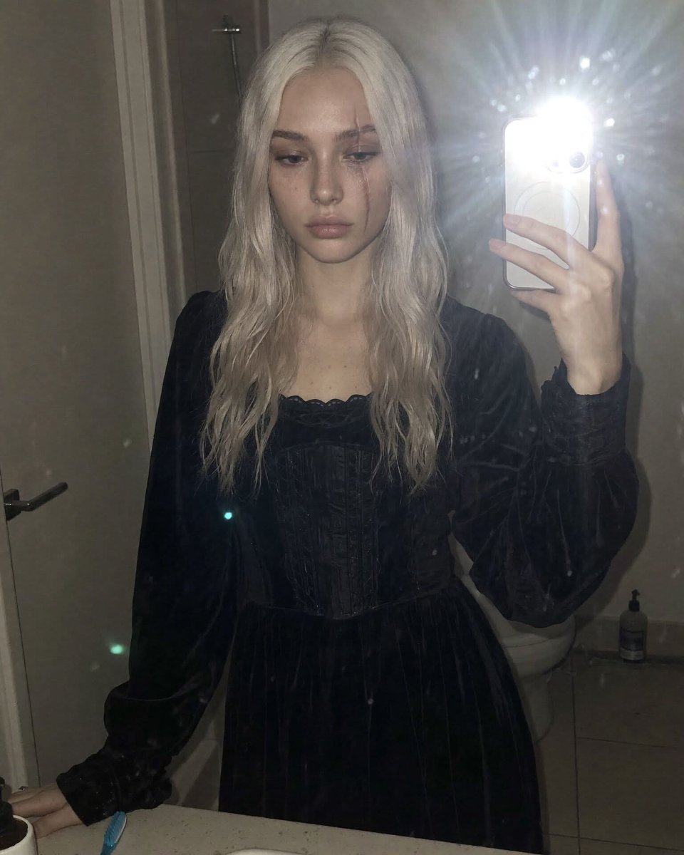 Liza tweet media