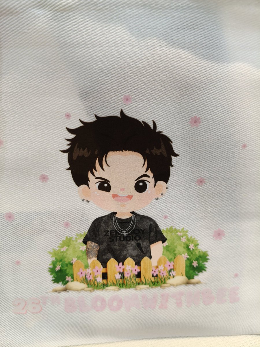 Duck00pef's tweet photo. ลูกผมค้าบลูกป๋มมมม

#26thBLOOMWITHBEE
#BeeApisit https://t.co/FSaRKWsB89