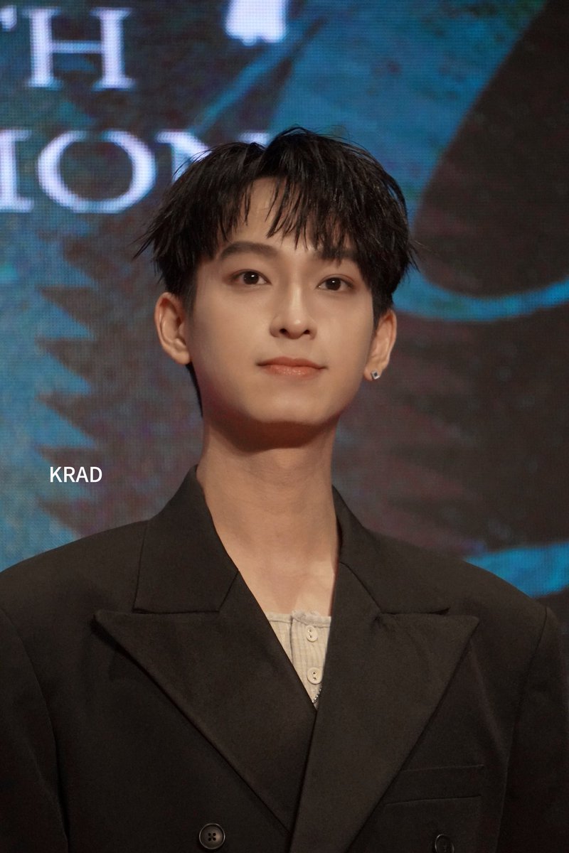 KRADjarot's tweet photo. #ChimonFansigninHangzhou
#ชิม่อนไงจะใครหล่ะ
#ChimonWachirawit 
#ชิม่อนวชิรวิชญ์ https://t.co/MfRXz0iydJ