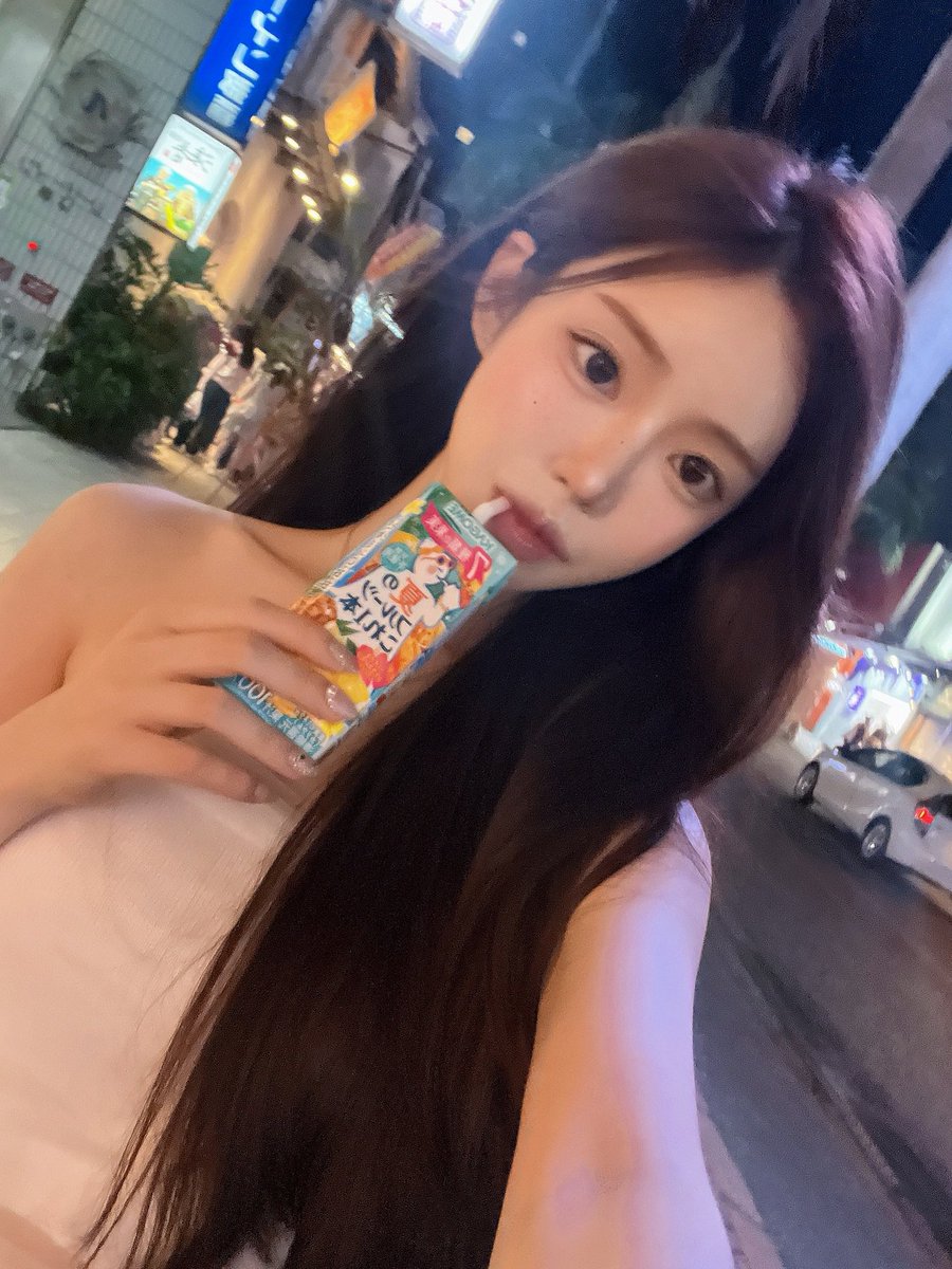 wonbin0016's tweet image. 나의 갈머의 계절이 돌아오고 있댜 👩🏻‍🦰
.
 #street #beer  #여행
