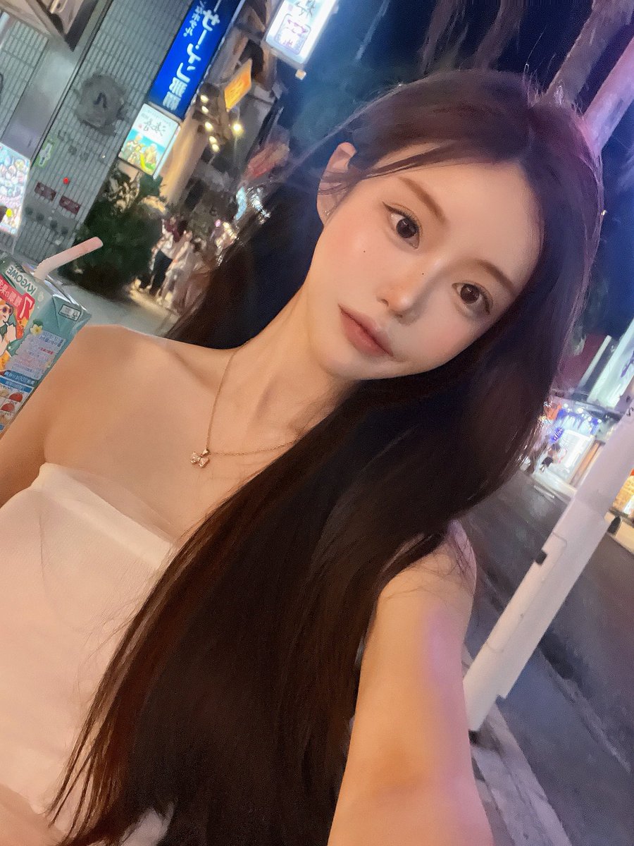 wonbin0016's tweet image. 나의 갈머의 계절이 돌아오고 있댜 👩🏻‍🦰
.
 #street #beer  #여행