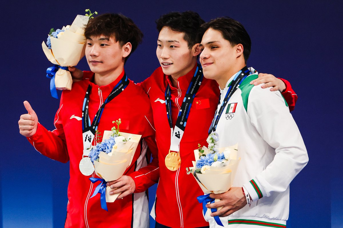 CGTNSportsScene's tweet image. 🇨🇳🥇Wang Zongyuan seals gold in men’s 3m springboard at #DivingWorldCup Super Final in #Beijing, with teammate Zheng Jiuyuan taking🥈. 

💯Wang’s FOURTH straight title since the event’s inception in the Final, diving dynasty confirmed.✅

🇲🇽#Mexico’s Osmar Olvera Ibarra grabs🥉.