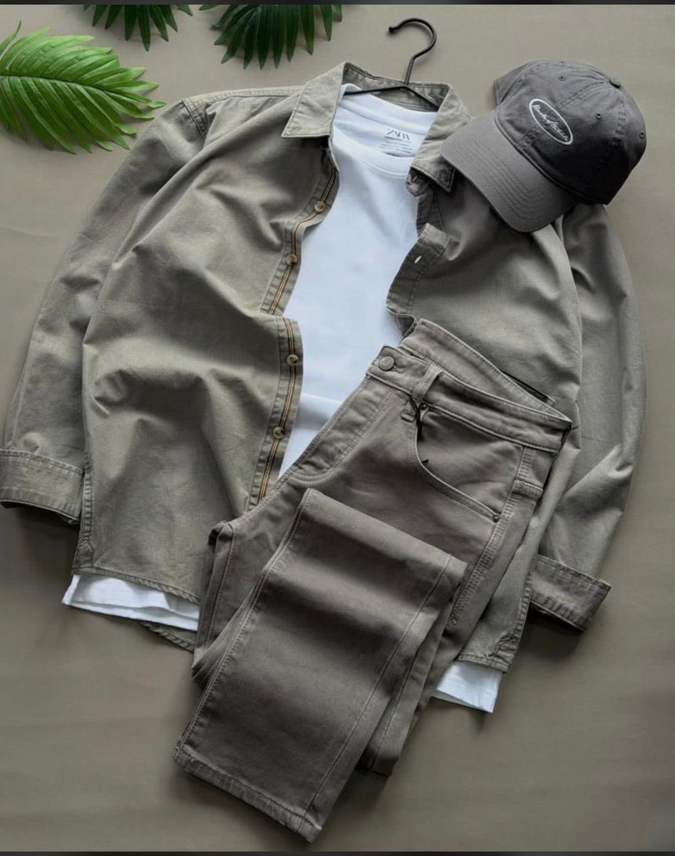 midreeed's tweet photo. Shirts 35,000

Linen shorts 40,000

Jeans 45,000

Call/WhatsApp 0622494383

Please RT🙏🏾 https://t.co/O91NOoMTut
