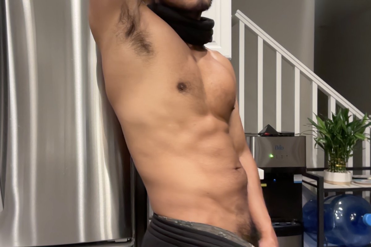 alexaraullo's tweet photo. Anybody into pits and pubes? Let's sniff each other and lick each others' muscles ;) Did I say nipple play too? Fuck yeah https://t.co/t6C7GPDi2v