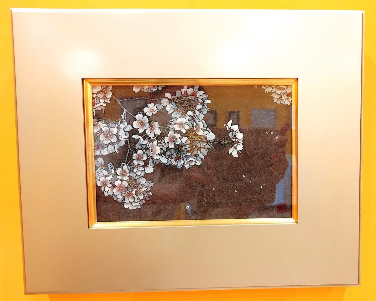 nihonga_yuki's tweet photo. 展示2日目。
模様替えしました！姉妹作品（桜の絵）を隣同士に並べて展示中🖼️🌸

「ザ・美術骨董ショー」
2026年5月1日㈮〜5日㈫
東京プリンスホテル
◇1日目 終了
◇2日〜4日:10時〜19時
◇5日:10時〜17時
入場無料/駐車場無料

店名：ギャラリーF (東京タワー口から入ってすぐ)
渡辺 在廊日：全日程 https://t.co/TM56RPo3MA
