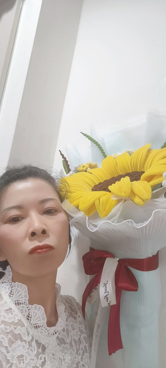 รับงานฉลองกรุง...ส.ว.40+++ tweet media