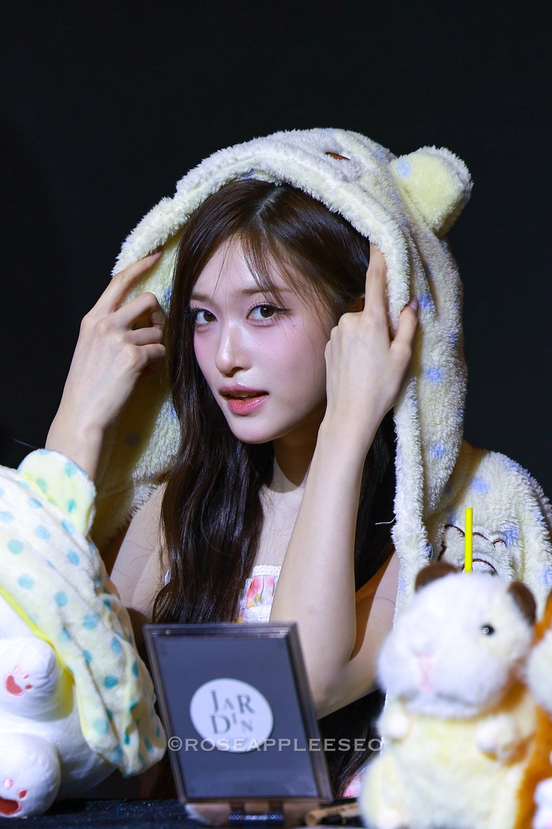 Roseappleeseo🍎 tweet media