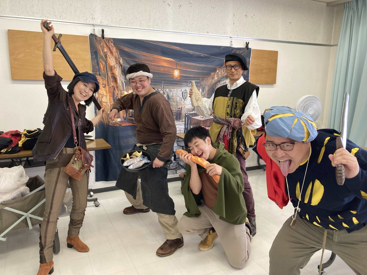 LARP_Laymun's tweet photo. やべー山賊があらわれた!
コマンド?
#laymun https://t.co/VA46k9ouBr