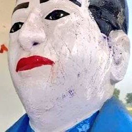 "Sale Chamaro.. tum FIR karaoge?" 😡

A week ago, some casteist goons vandalised a statue of Babasaheb in Etah, UP.

After Dalits filed an FIR, Aniruddh Singh,
Sumit Singh and others brutally attacked a SC family and misbehaved with girls.

DALIT HATE IS RISING RAPIDLY IN UP.