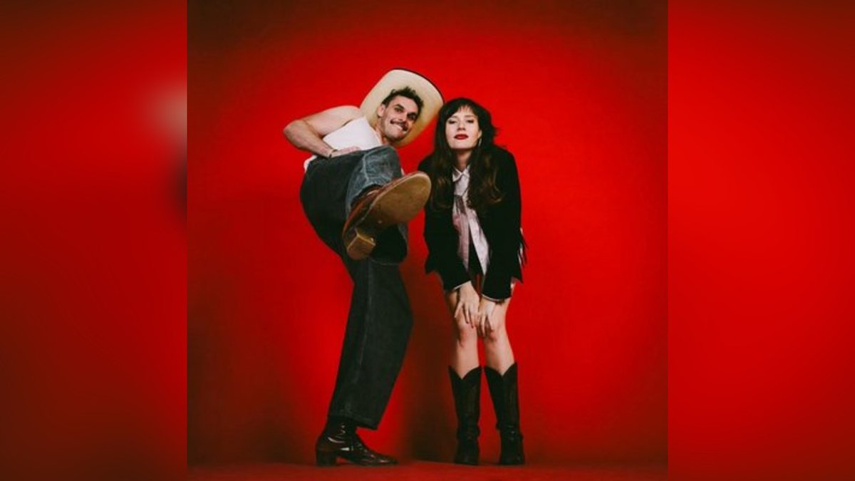 CMNI_More_Music's tweet photo. #AllyRow sing their new song, the #bittersweet #TailsLights - By #AlanShipston for #CountryMusicNewsInternational #Magazine https://t.co/7h8IFXwfBU
Ally Row’s brand new single, Tail Lights, is out Friday, May 1, 2026 via Red Rebel Music / MGM Distribution. This Gippsland duo... https://t.co/rqRZmGz8Mh