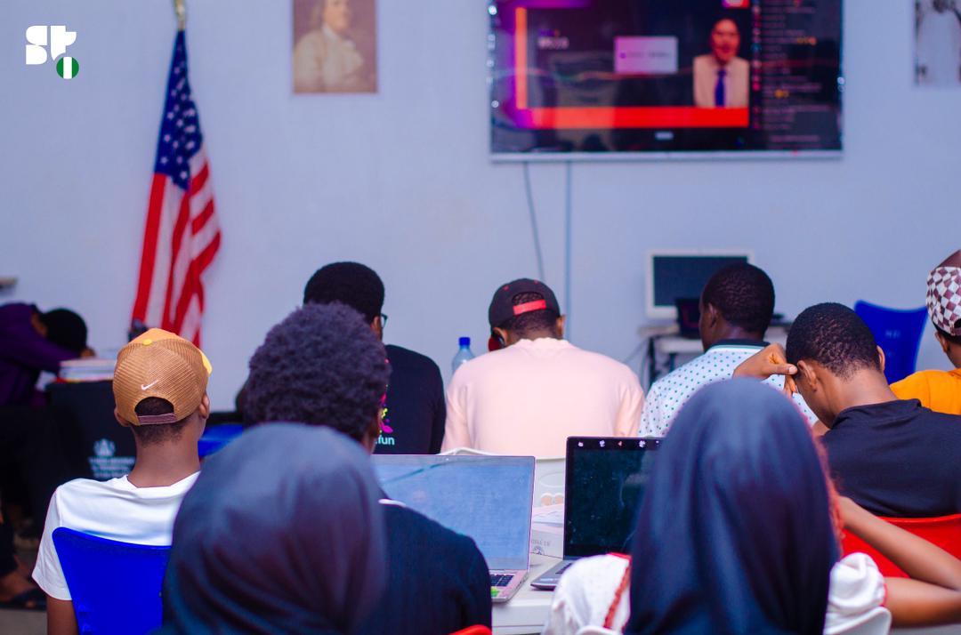 Amazing_mercy's tweet photo. Last Saturday’s Solana Ecosystem Call in Keffi 🔥

Pulled up, played a game on @symbal_fun, and walked away with a merch 😎

Caught major Alphas. The energy, the opportunities unreal.

If you’re not in web3 yet, Time to jump in 
Once again thank you  @talk_toeddie @SuperteamNG https://t.co/q8QQzuHcDA