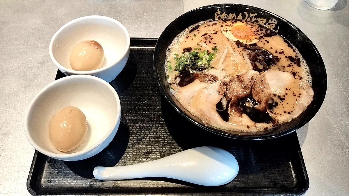 TorinosuTaiyo's tweet photo. 先週だけど、久々に花月嵐のラーメン食べに行ったなぁ https://t.co/zXMcs3pN9N