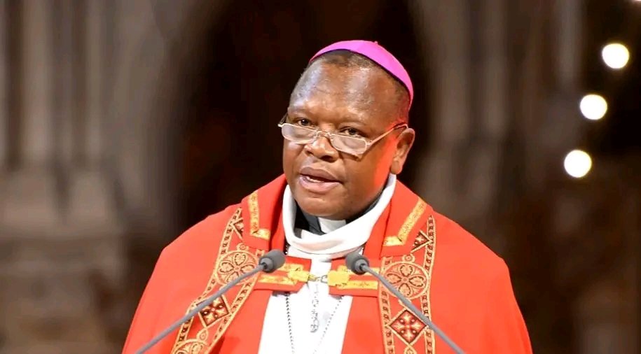 RogerAdirodu's tweet photo. RDC : Le #Cardinal Fridolin #Ambongo dénonce « une faillite sociale » et « un échec de l’État », après l’attaque de la résidence des prêtres de la paroisse Saint-Théophile.

« C’est le sous-produit de la mauvaise gouvernance de notre pays », a déclaré l'archevêque de #Kinshasa.⤵️ https://t.co/pEBwH74O8t