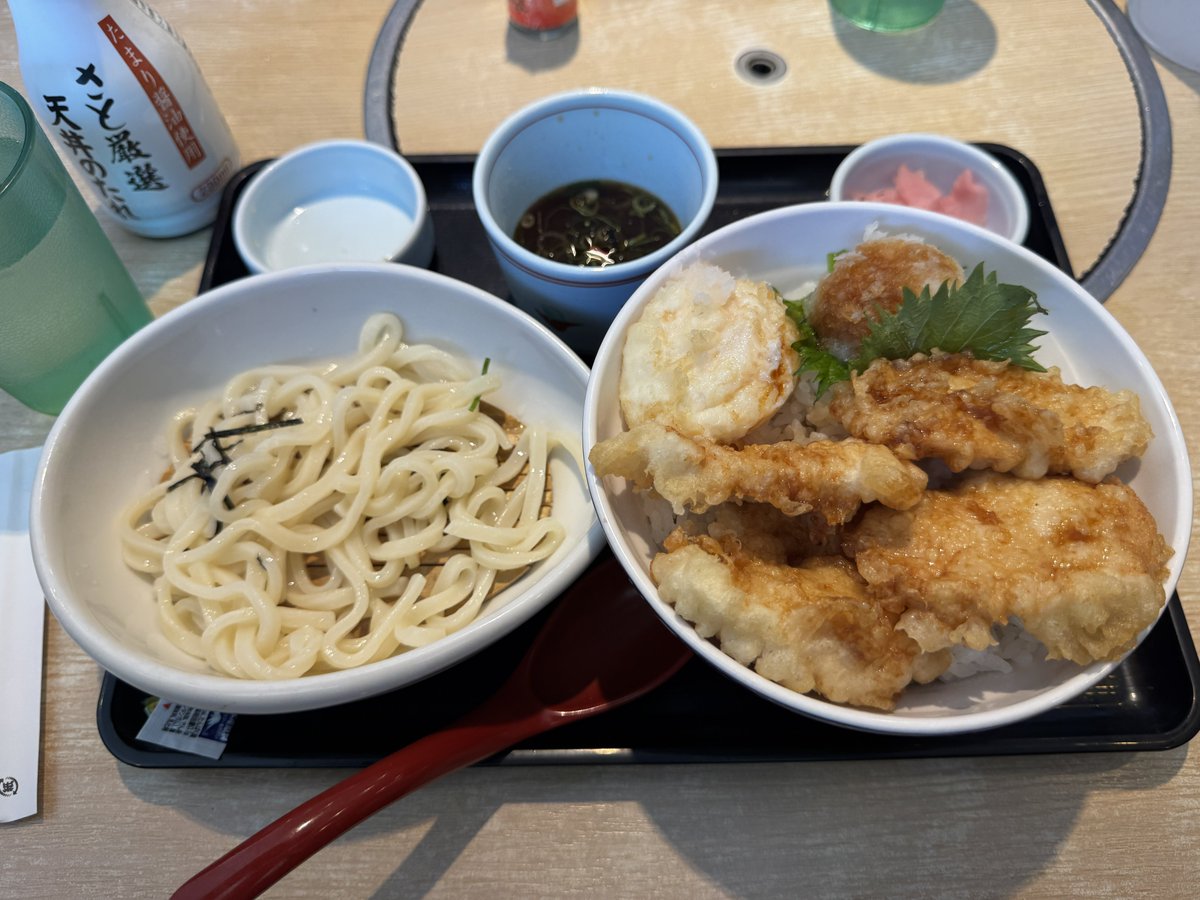 こっす tweet media