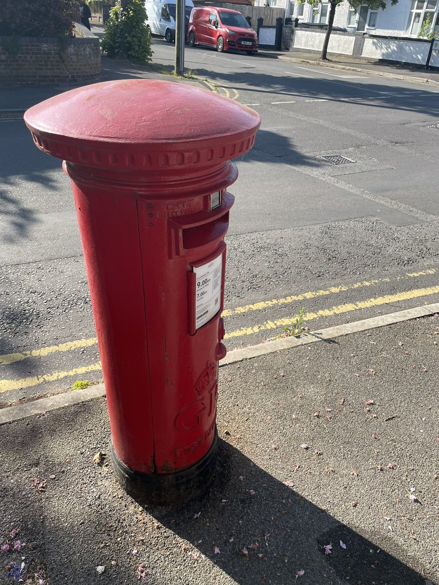 GerryHectic's tweet image. #PostboxSaturday Thoughts with the Reynolds/Neal family #Endofanera #WarnfordRoad #BCP #Dorset #BrummieExiles