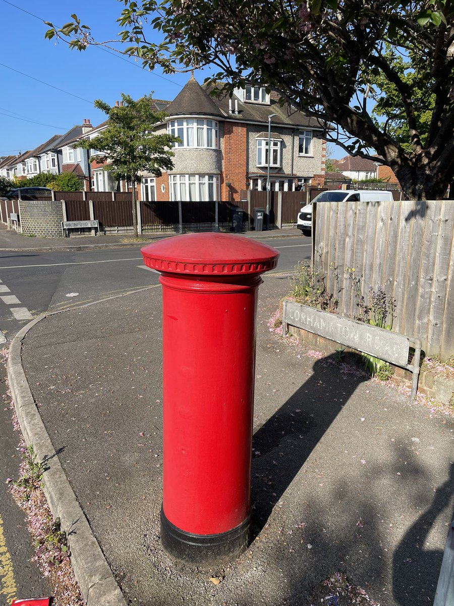 GerryHectic's tweet image. #PostboxSaturday Thoughts with the Reynolds/Neal family #Endofanera #WarnfordRoad #BCP #Dorset #BrummieExiles