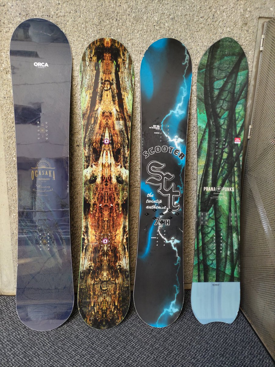 jack_snow's tweet photo. 国産優良中古ボード🇯🇵　
ザクザク入荷中！

毎年夏までにほぼ完売してしまいます。気になる方はお早めにCHECK願います🙇

メ◯カリ、ヤ◯オクとの違いは

・現物を確認できる
・保証書が付く
・その場で質問できる

などです。

買わなくても大丈夫ですので、どうぞお気軽に見に来てくださいね😋✨ https://t.co/Jz8tv7ysaz