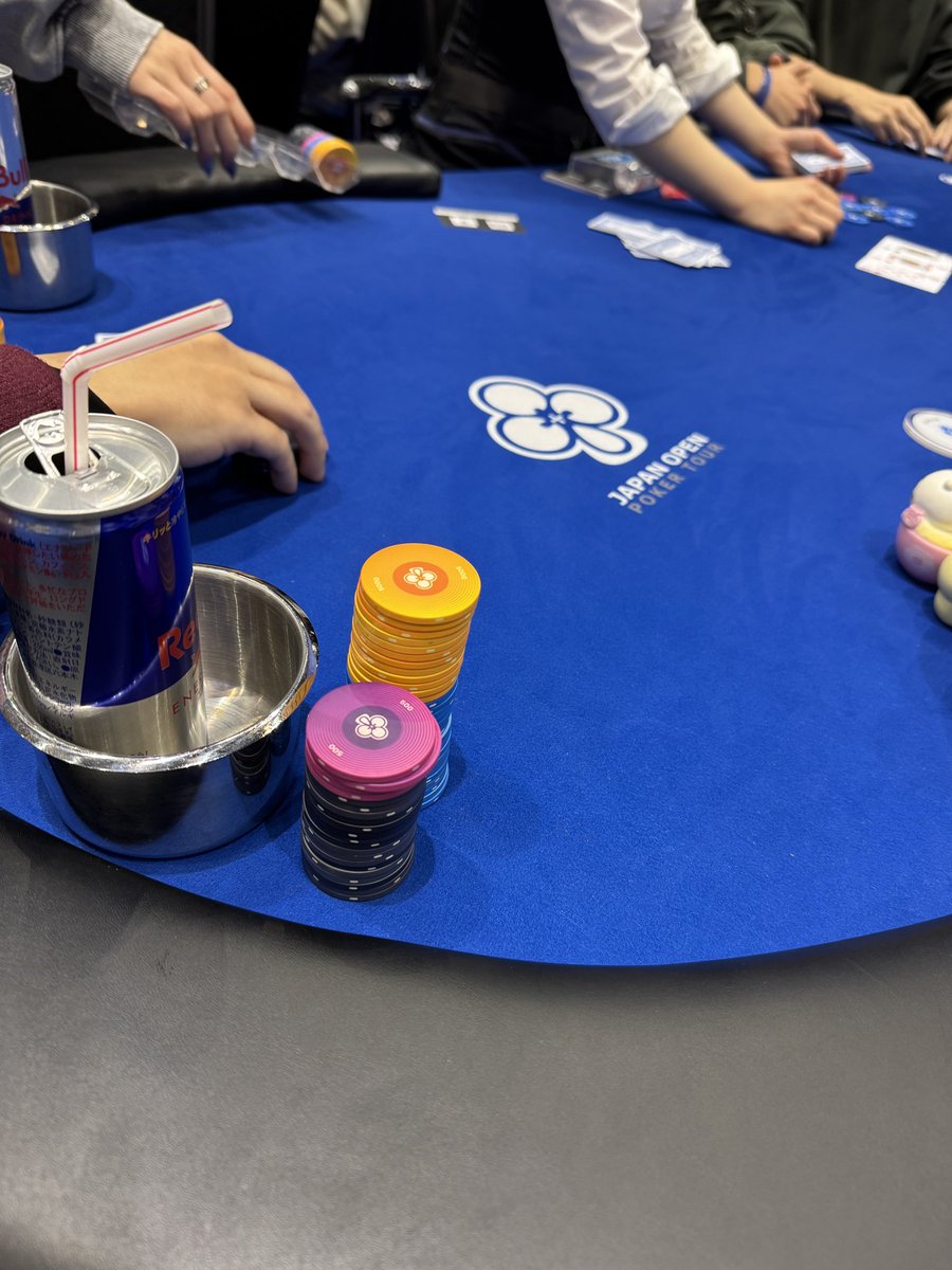 2nd break
43k→81.2k
マジでハンド入らずゲロ吐くかと思ったけど、
BBで守ったJ4sがドン絡みしてダブルアップ
落ち着いて