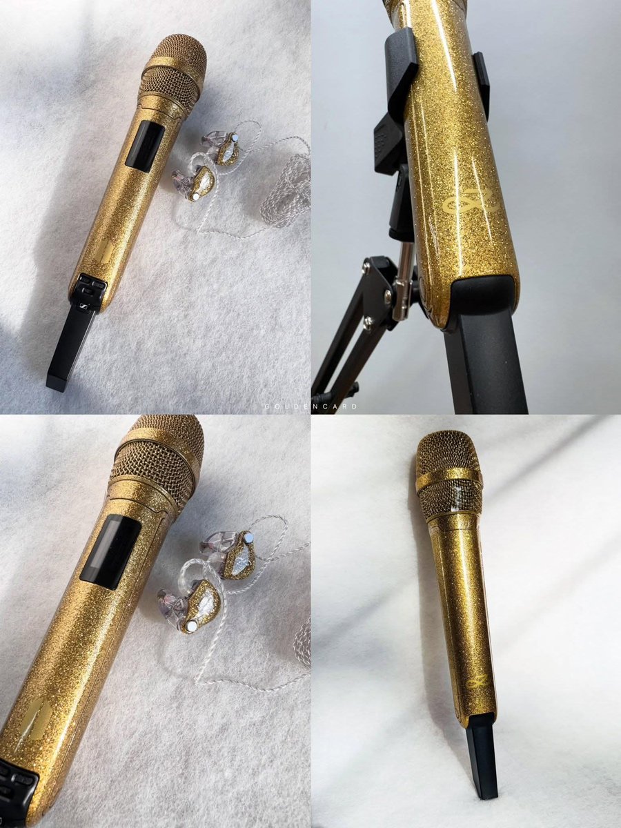 jk97_ace's tweet photo. JUNGKOOK’s golden mic and in-ears featuring his official solo brand logo. 🔥 So beautiful! ✨🌕"
#Jungkook #JK #Golden #SoloArtistJungkook #JungkookLogo #CustomMic #StagePresence #BTSARMY #Aesthetic https://t.co/4lwfSdcoc8