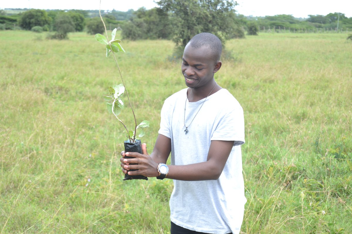 InstituteForSo6's tweet photo. 🌍 On #EarthDay, @TangazaUni . honored Pope Francis’ enduring call to ecological renewal. 🌱 Students + partners planted 70 multifunctional trees & launched a regenerative pasture system. 🙏 Prof. Nuer: Environmental action must live in our consciousness.
Hope rooted in faith + action 💚 #LaudatoSi #OurEarthOurPower #EcologicalRenewal