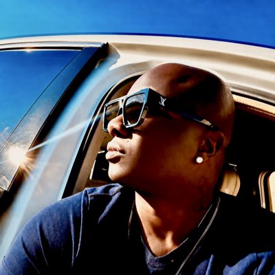 YeshuaAlexander's tweet photo. #NewProfilePic https://t.co/h6LFLfoaLR