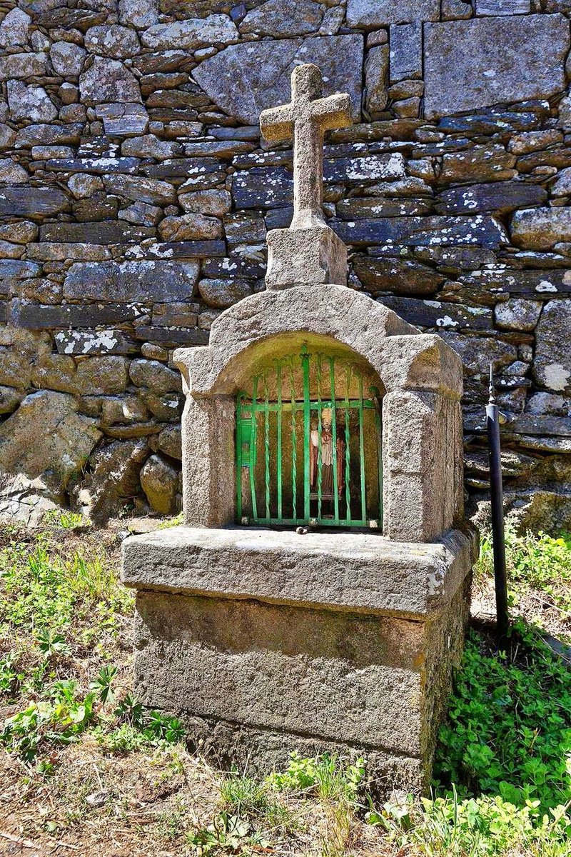 DozonTurismo's tweet photo. Peto de Ánimas San Martiño. Na parroquia de Santa María de Bidueiros. @ConcellodeDozon @Camino_Xacobeo @turisriasbaixas @Turgalicia  @GaliciaCalidade  #DozónTurismo #TurismoRural #VisitaGalicia #CaminoDeSantiago 👉 https://t.co/5O0Af9VJfU https://t.co/GJ8AqTTmyH