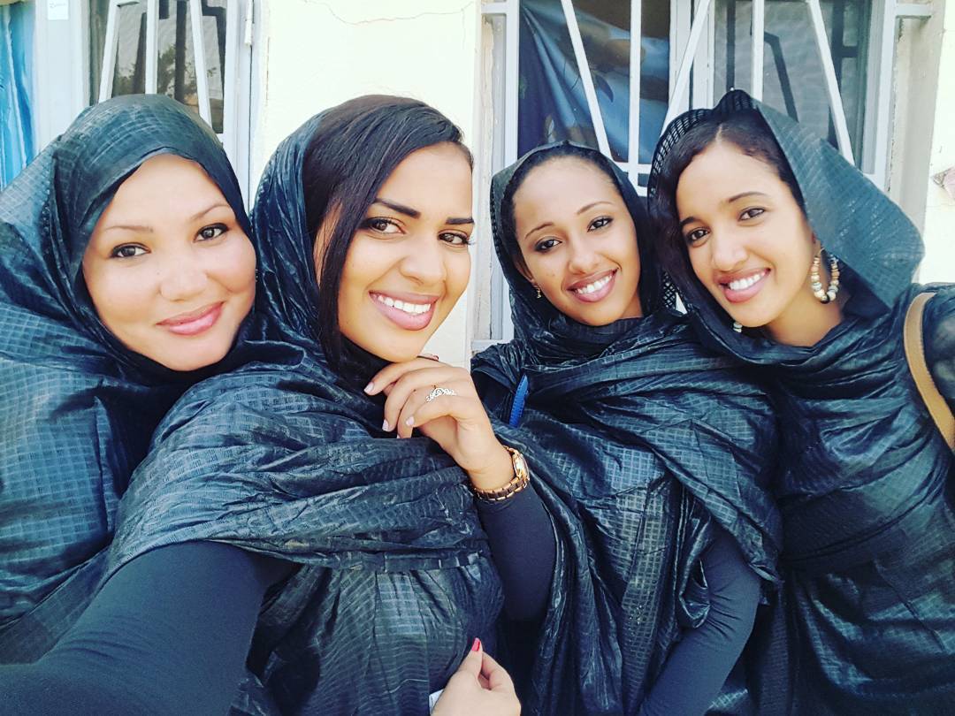 TuaregBeauty's tweet image. We, #femmes #migrantes #duSahara, together with @Krscanski_mozje, are fighting PRO BONO against neofascist perversion and depravity. If you recognize yourself in this, we can only say that we pity you.