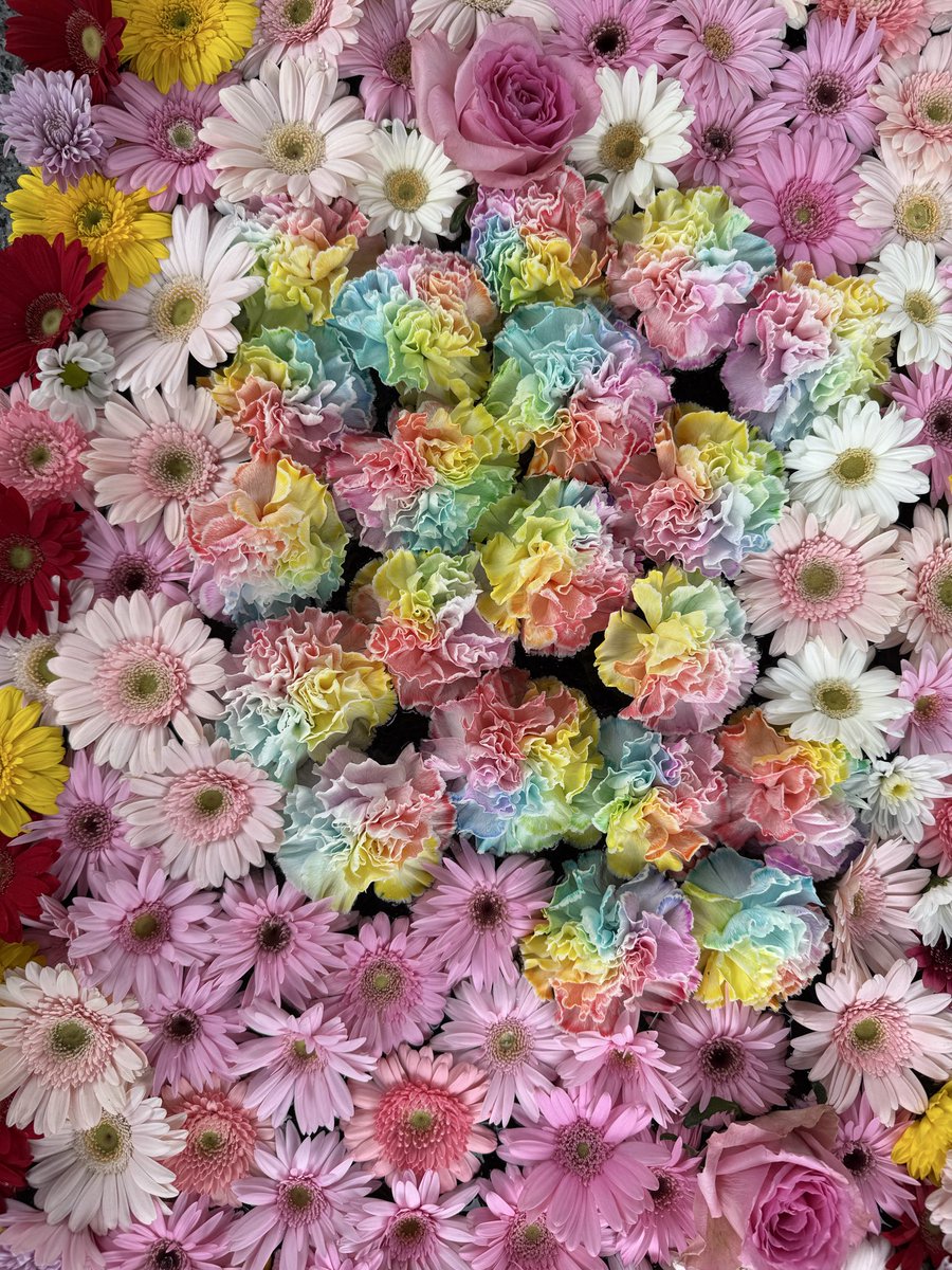 虹色花手水を作りました🌈✨