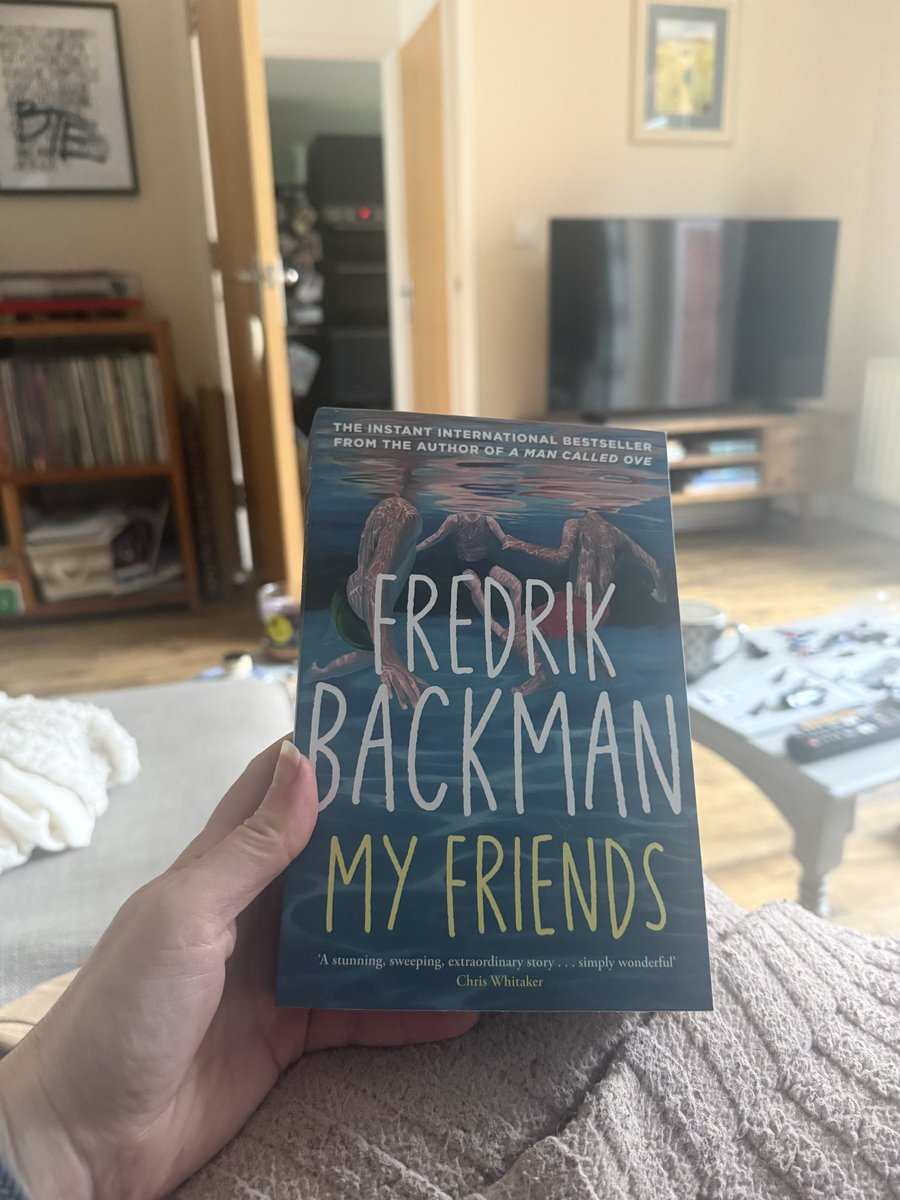 catnew86's tweet image. After a long and tiring (but ultimately GREAT week), I’m chilling on the sofa with a good book. The first chapter of this has me hooked! #bankholidayweekend #readingforpleasure