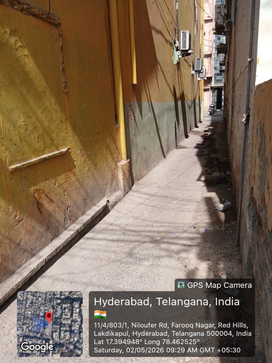 DEE_SWM_C35's tweet photo. @mustafa11014 @GHMCOnline Complaint clear https://t.co/4pdWEPMT3G