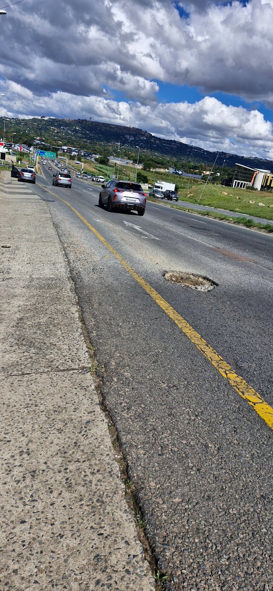 wsudding's tweet photo. @CityofJoburgZA @MyJRA @DA_JHB @DAJhbCllrAtWork the state if main roads causing multiple daily accidents and damage to vehicles is out of control.
Yesterday at Beyers Naude N1 on ramp we had a tyre blowout and damage due to massive pothole. Later we witnessed 2 others as well. https://t.co/2vO8mtBvMr