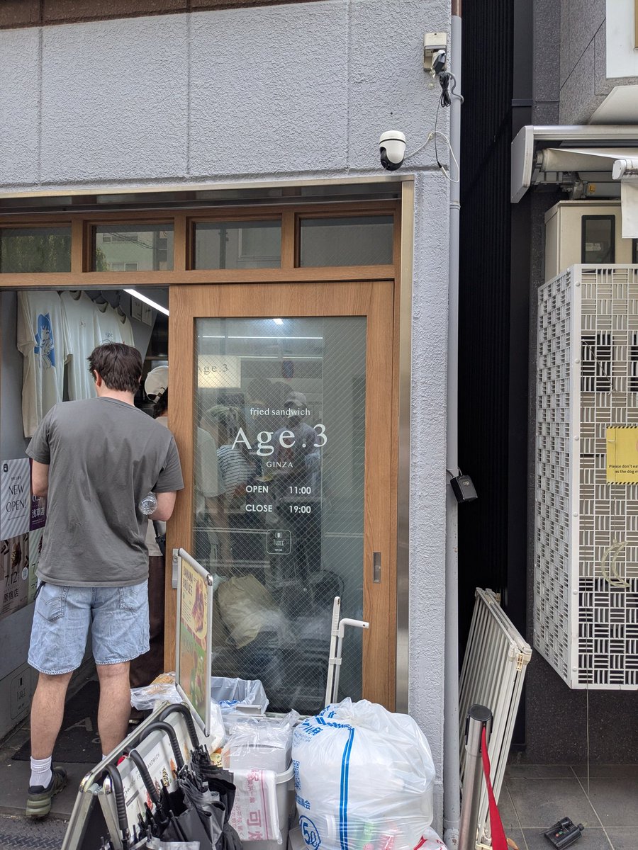 こーさん tweet media