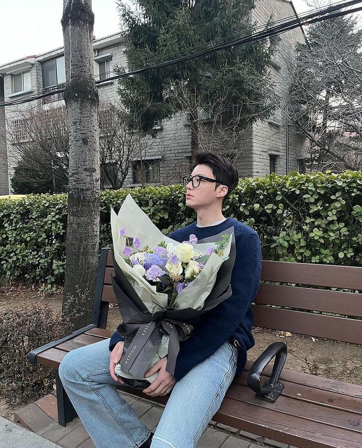 재현이가 다시 샤카가이를 도전한다면
제발 짧머를 해줬으면 하는 작은소망이 있음
