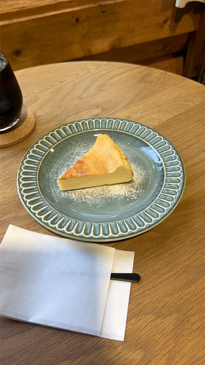 voxy26051's tweet photo. #NPO法人かわみなと��舟 
チーズケーキ   ４５０円
アイスコーヒー  ４００円
Setマイナス50円
自然の中で食べられて🤟\( ˆωˆ )/🤟　おいしぃー(*´～｀*)ŧ‹"ŧ‹"ŧ‹" https://t.co/oLJY7jGQbN