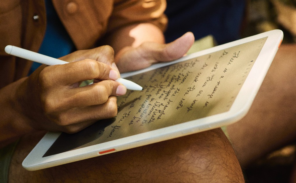 stalinkay_llc's tweet image. Praised for its ability to minimize distractions and promote a healthier relationship with technology, the DC-1 is a sophisticated tool that supports a balanced and productive work environment.

Read more 👉 lttr.ai/AqsR0

#Tablet #Reader #Productivity
