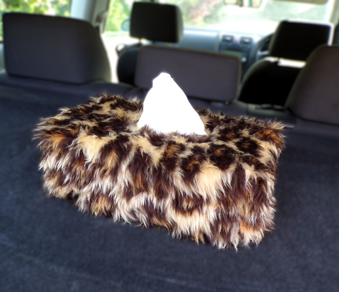PoppysCrafts's tweet image. Ditch the boring cardboard! 🐆Give your tissues a stylish home with our handmade Leopard Print Faux Fur covers. 
Whether it's for your car or your desk, it's the fuzzy upgrade you didn't know you needed 
Shop here: poppyscrafts.co.uk 
#SmallBiz #Handmade #LeopardPrint