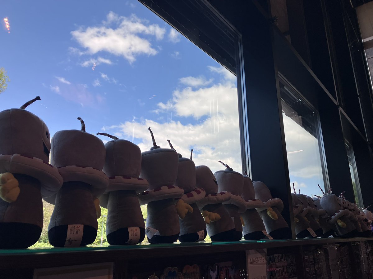 kaffee_jause's tweet image. お土産売り場
こいつかわいい

2026.4.22
#austria #Wien #ウィーン #ドナウタワー
