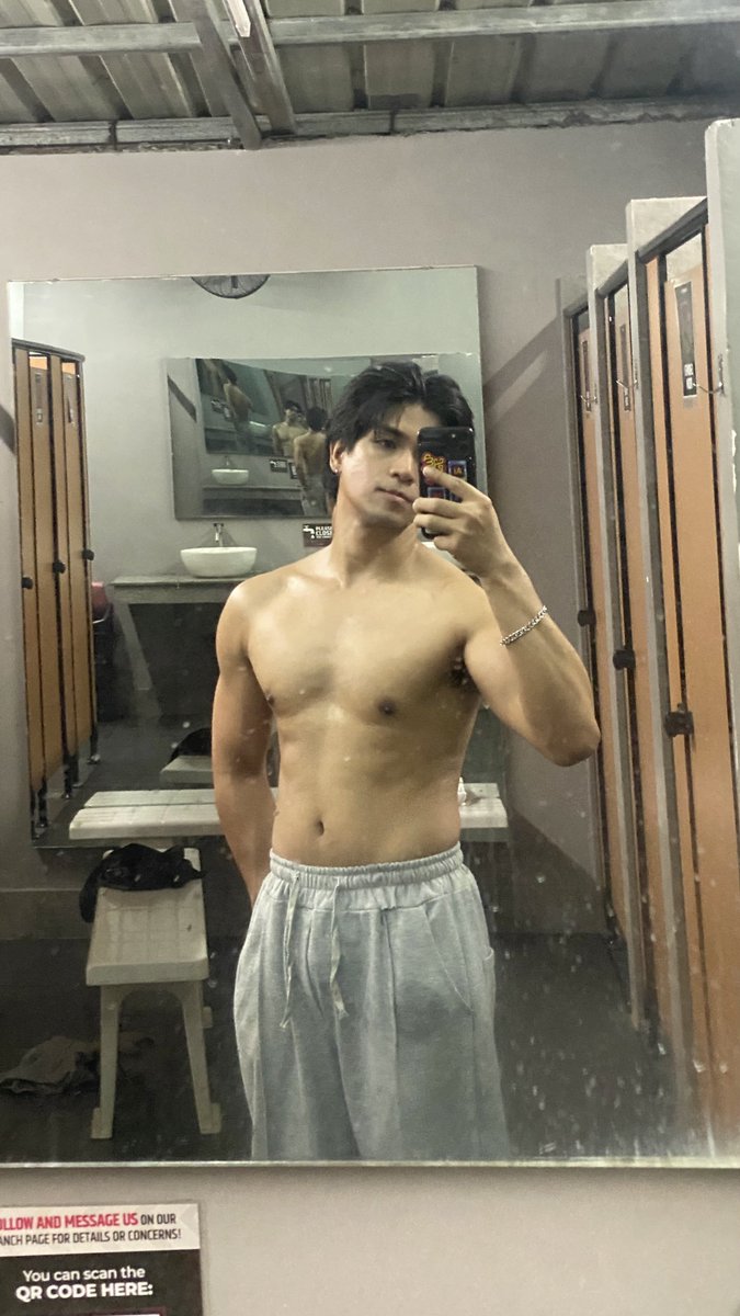 SamVGuerra's tweet photo. Haircut recos 🤷🏻‍♂️ https://t.co/DZ85z6lq0m
